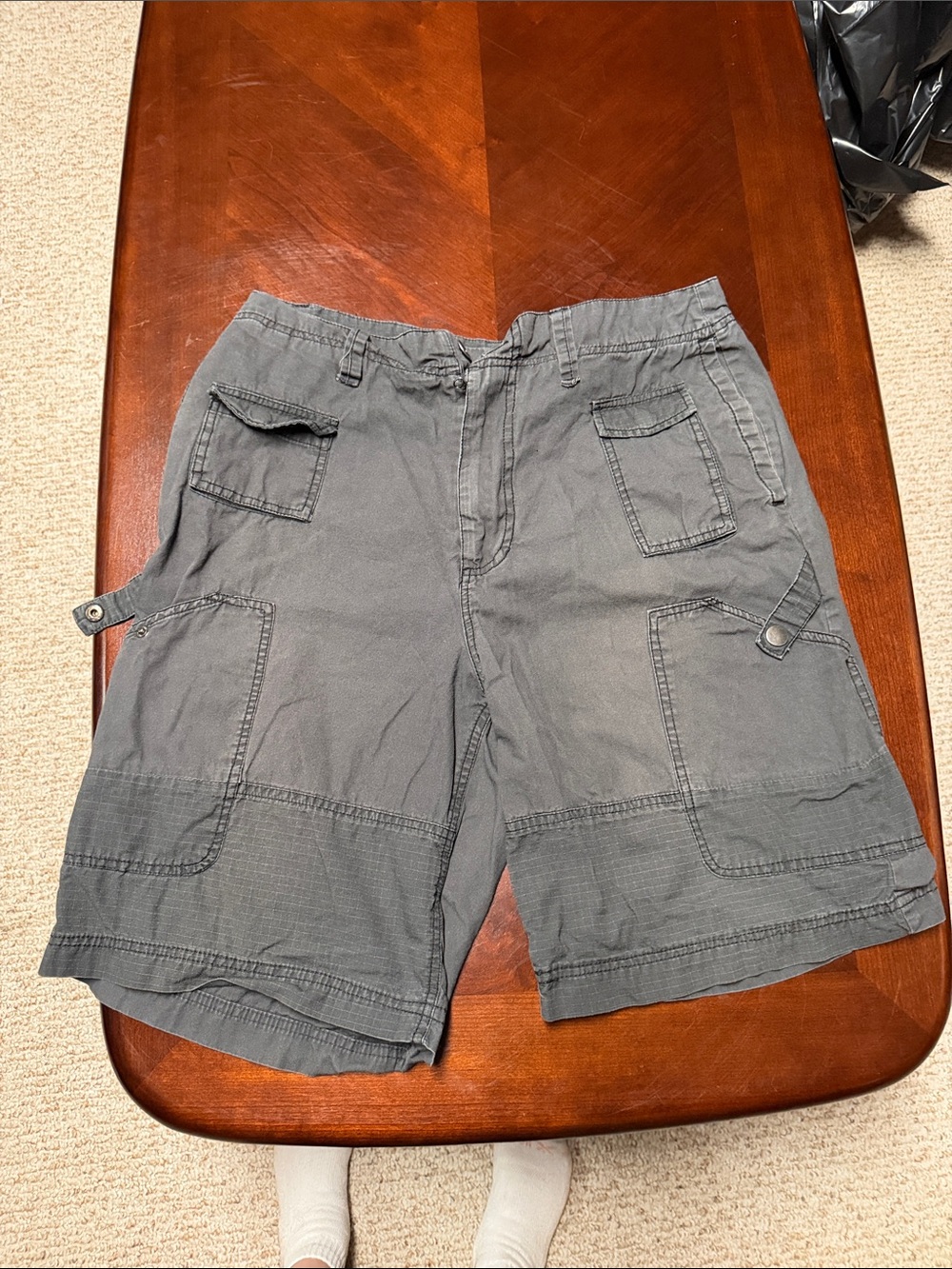 American Rag Men's Charcoal Gray Cargo Shorts